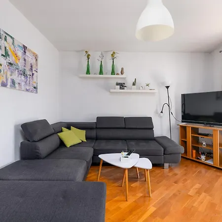 Mico Apartament *